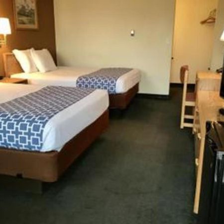 Travelodge By Wyndham Powell מראה חיצוני תמונה
