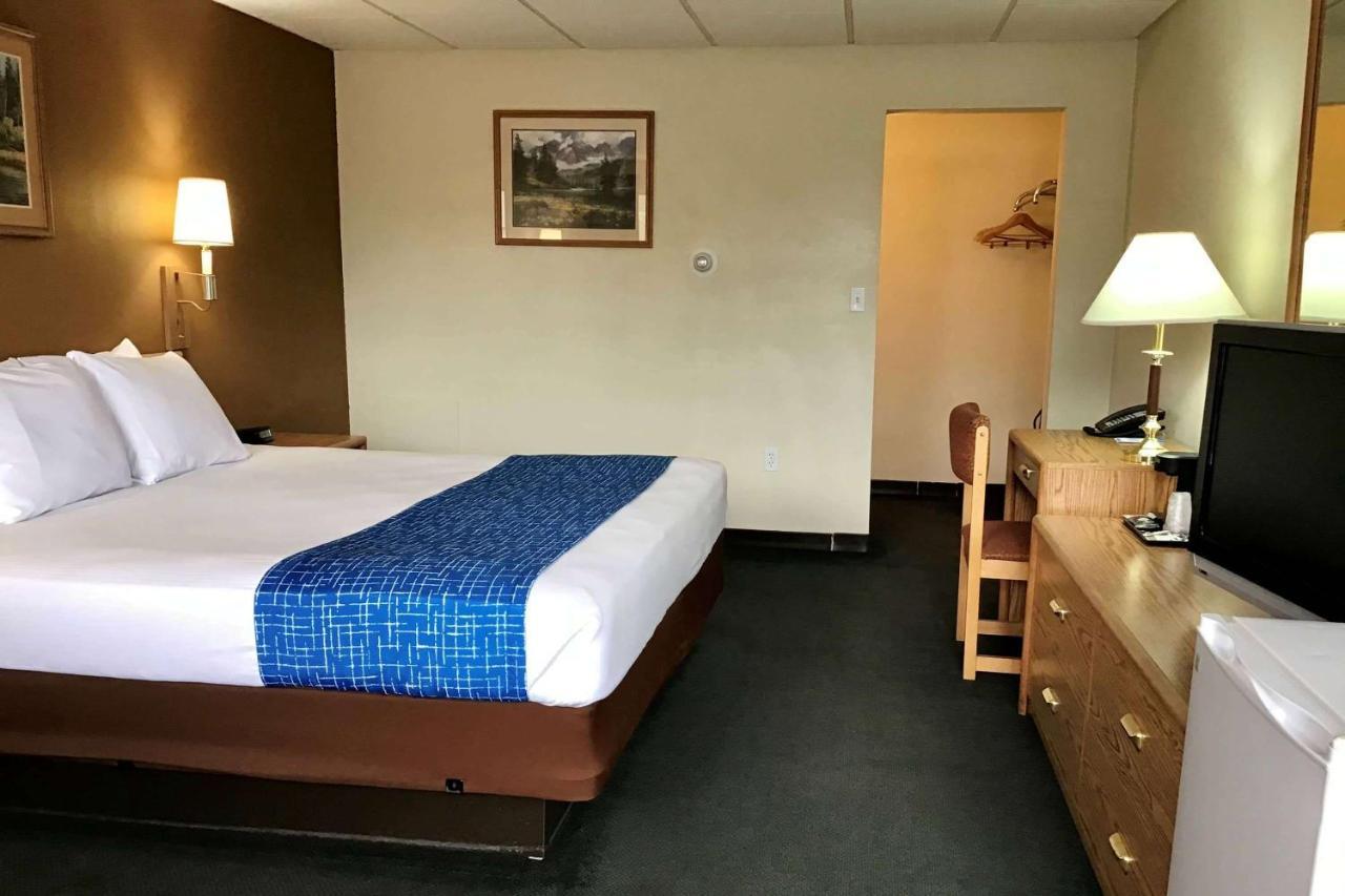 Travelodge By Wyndham Powell מראה חיצוני תמונה