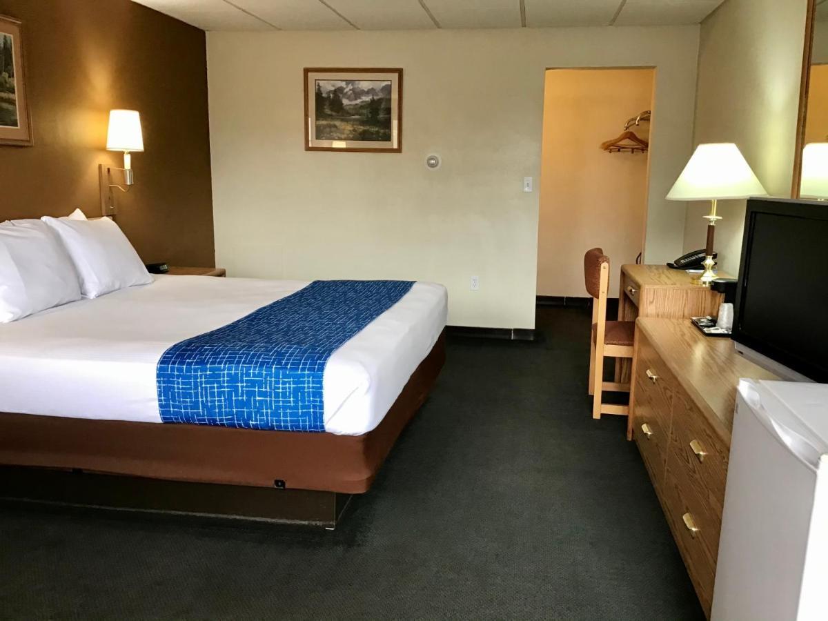 Travelodge By Wyndham Powell מראה חיצוני תמונה