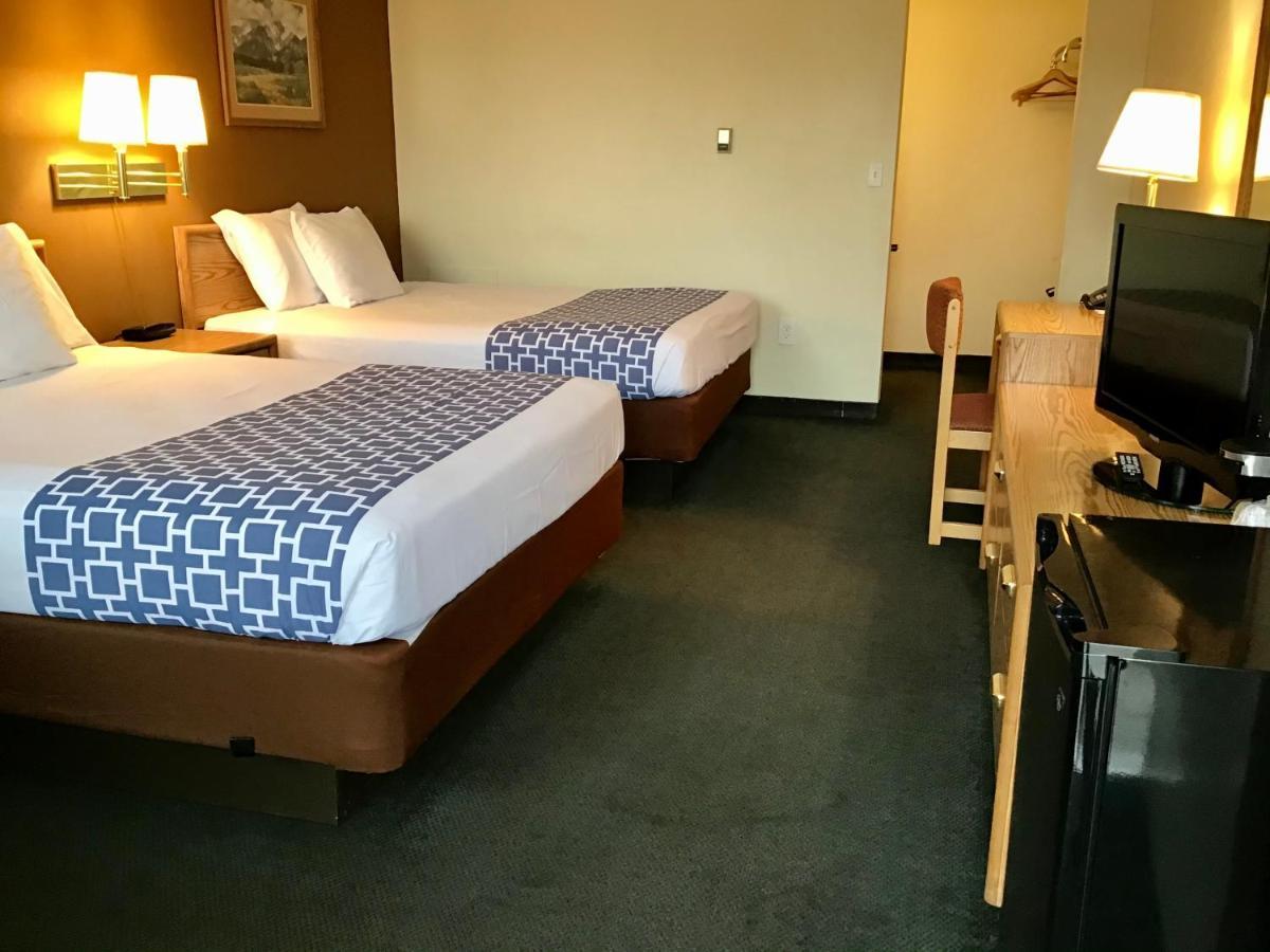 Travelodge By Wyndham Powell מראה חיצוני תמונה