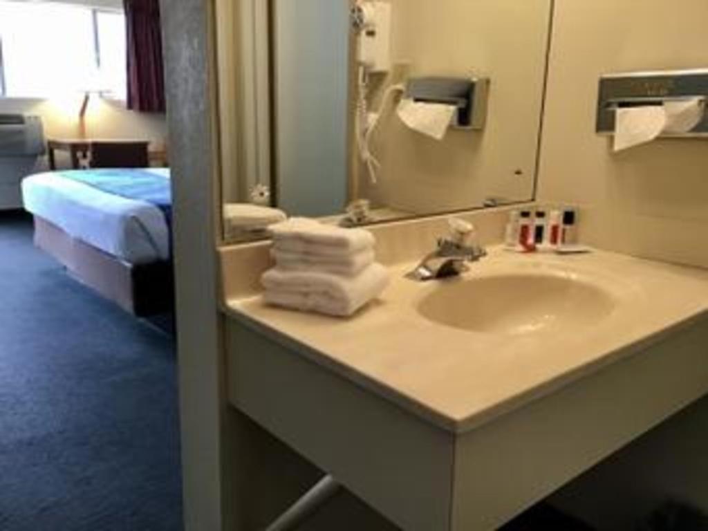 Travelodge By Wyndham Powell מראה חיצוני תמונה