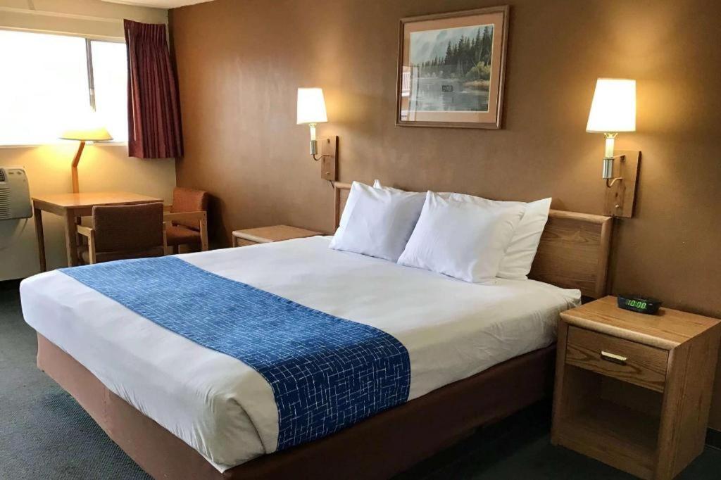 Travelodge By Wyndham Powell מראה חיצוני תמונה