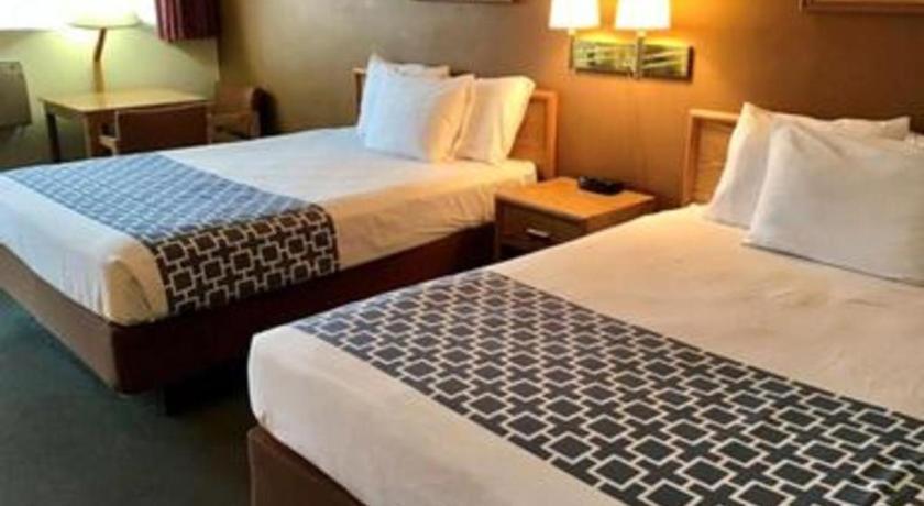 Travelodge By Wyndham Powell מראה חיצוני תמונה